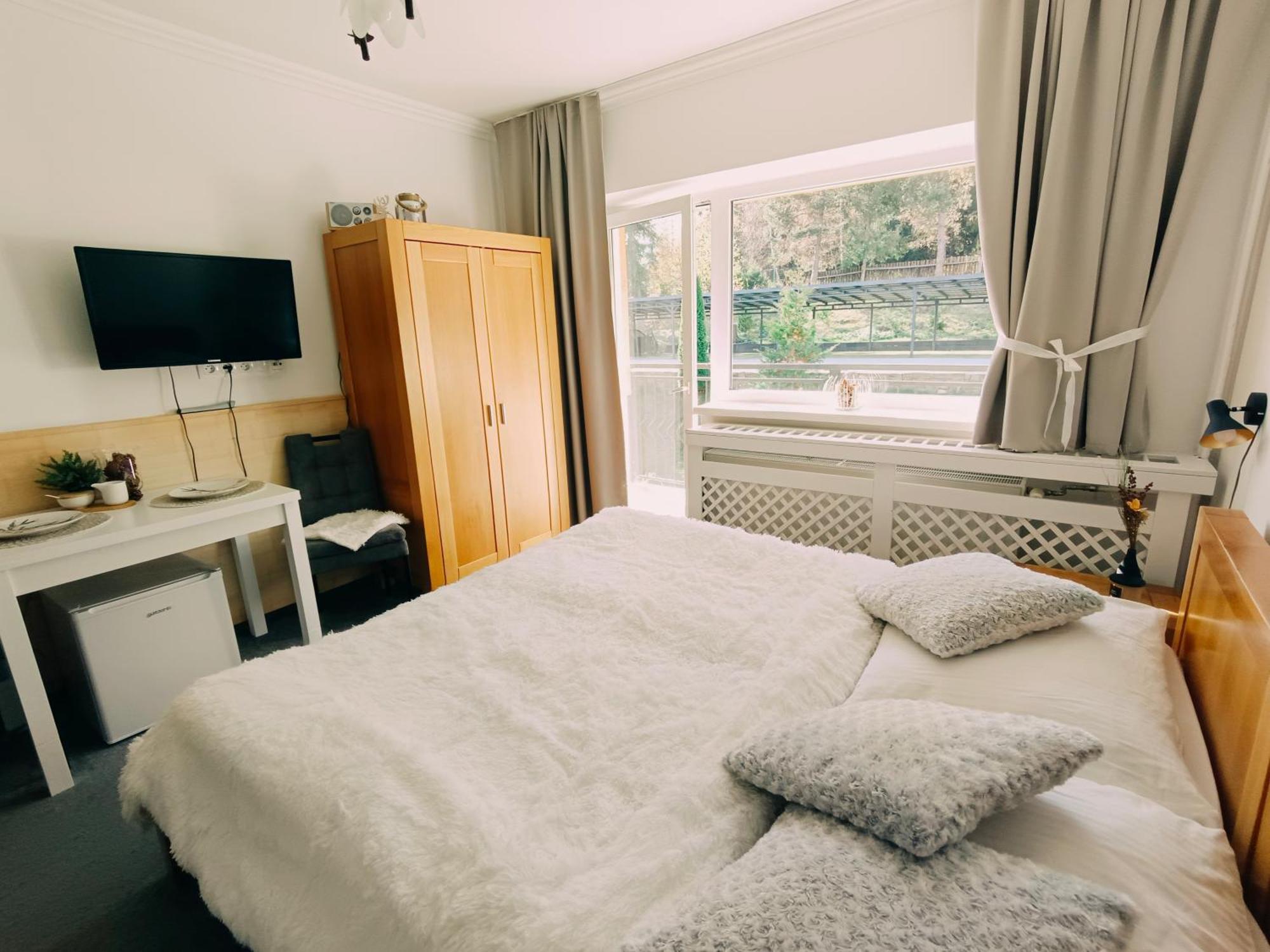 Studio Srncek - Tatranska Strba - Wellness, Bazen Esterno foto